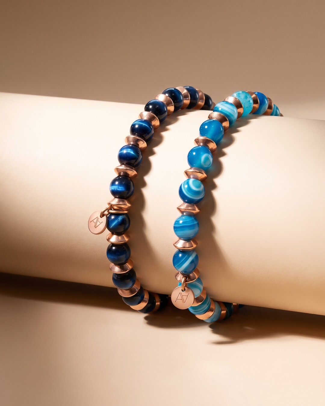 Armband Blaues Tigerauge und Blauer Achat Duo Azurblaue Gelassenheit