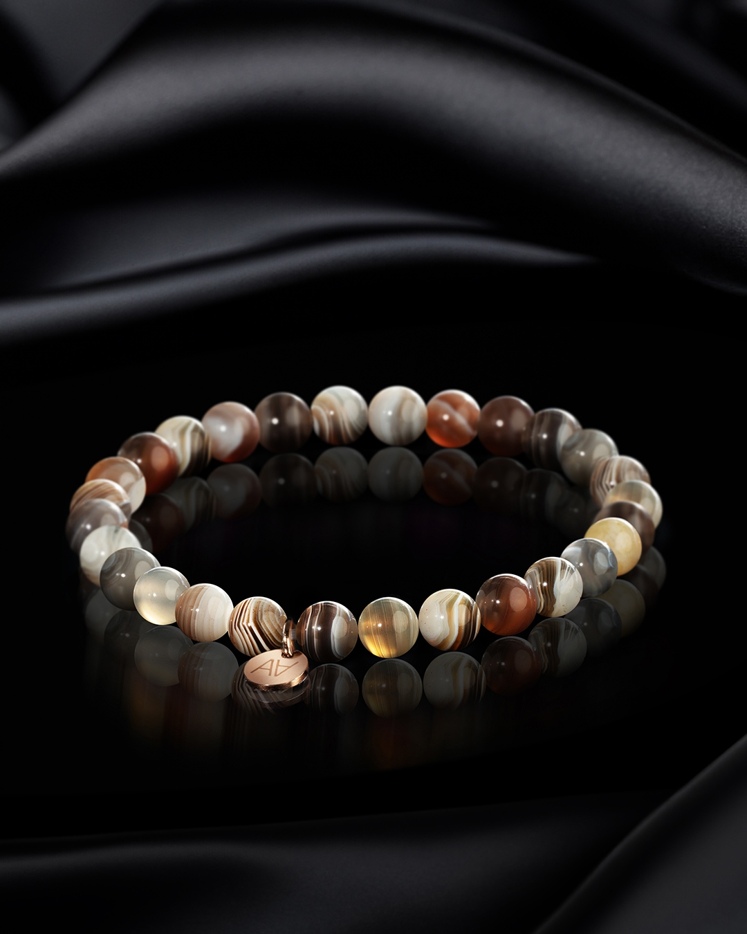 Packshot Armband Natursteine Avellinata